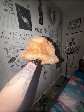 Urban Outfitters Faux Fur Bucket Hat - Light Orange